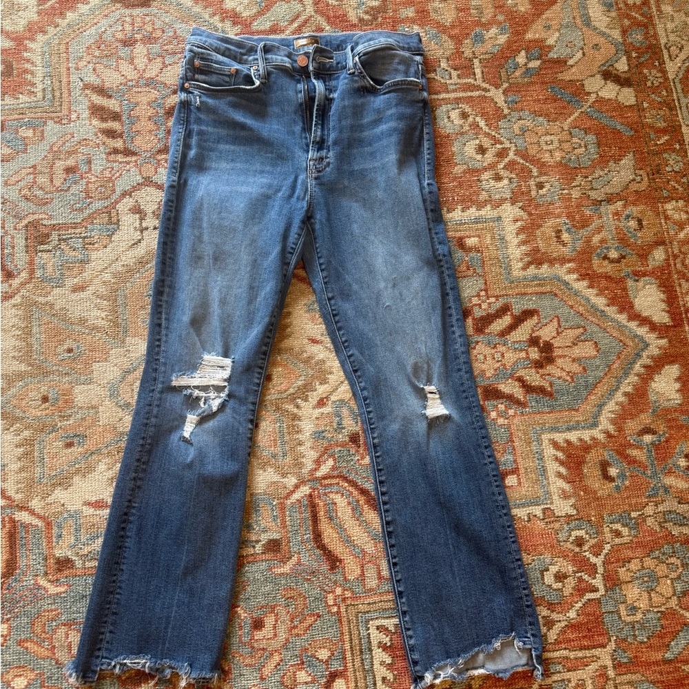 MOTHER the insider crop step chew. Size 30. Color is dancing on coals.